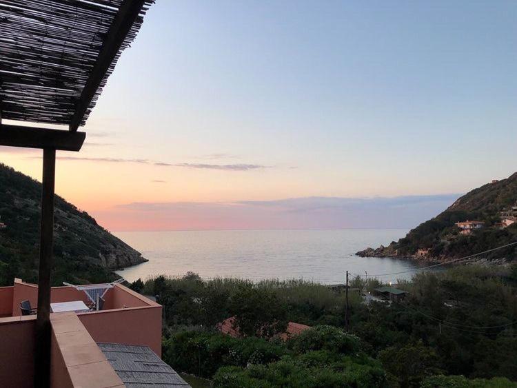 Appartamento A Due Passi Dal Mare Nisporto Exterior foto
